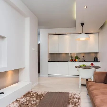 プラチナム レジデンス ワルシャワ