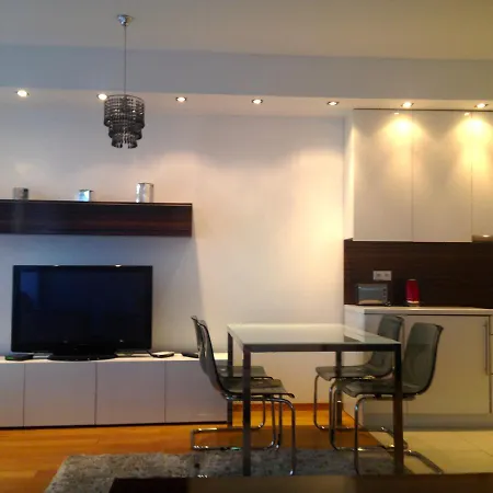 プラチナム レジデンス 4* ワルシャワ