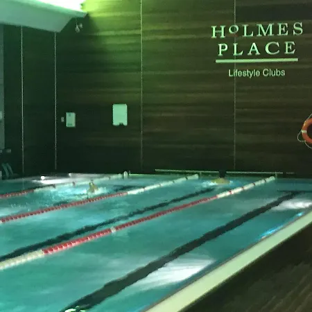 プラチナム レジデンス アパートホテル 4*