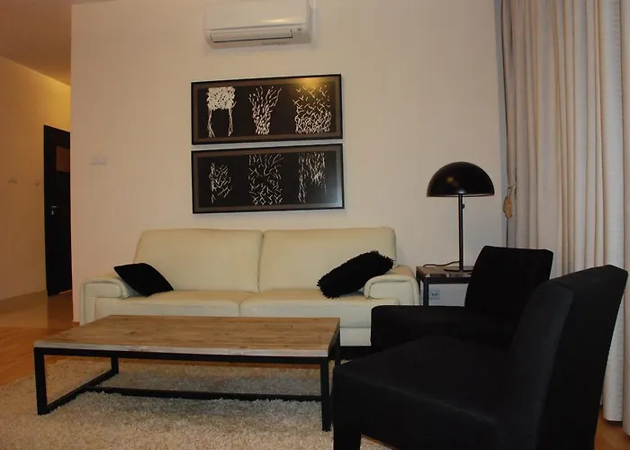 Aparthotel Platinum 4*